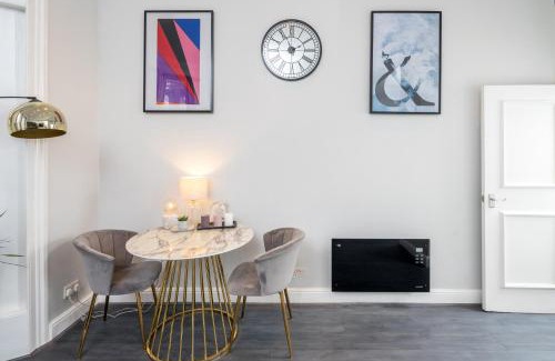 Holland Park Apartment | Kensington Modern Apartment