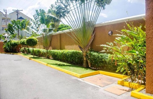 Eden Gardens Apartment | Kensington Place New Kingston Apartment