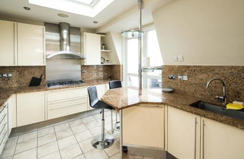 South Kensington Apartment | Kensington Skyline Penthouse