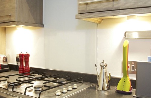 Earl's Court Apartment | Kensington two bedroom apartment for holidays in London