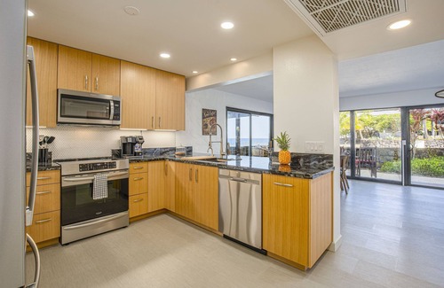 Kailua-Kona Condo | Keokis Kona Oceanfront Rental