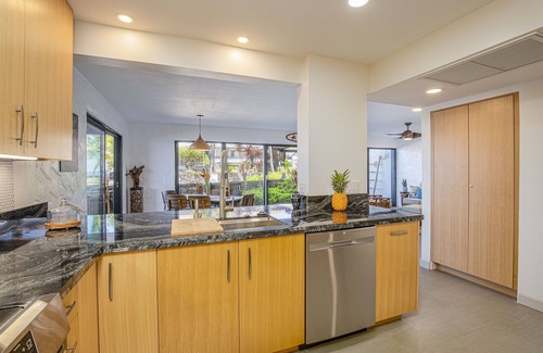 Kailua-Kona Condo | Keokis Kona Oceanfront Rental