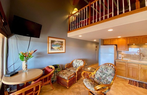 Maunaloa Condo | Kepuhi Beachfront Lofted Studio w/pool & BBQ. Remote and Private. Hawaii's best.