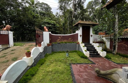 Poovar Villa | KERALA HERITAGE HOME (Periya veedu)