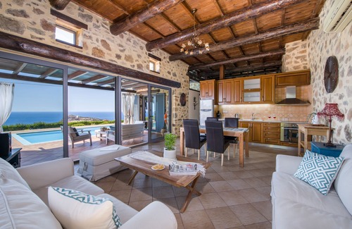 Livadia Villa | Keramoti Villas - Villa Aretousa - Heated Pool - Affordable Luxury - Sauna