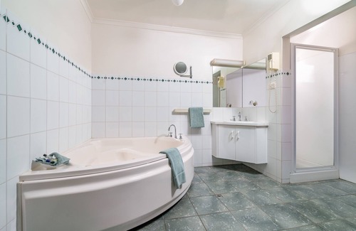 Kerang Hotel | Kerang Valley Resort