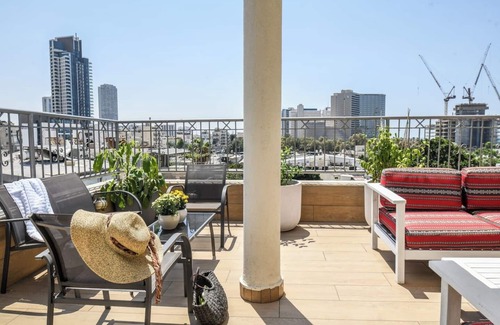 Kerem HaTeimanim Apartment | Kerem Studio in the Carmel House by Sea N' Rent