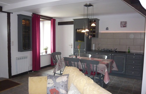Mur-de-Bretagne House | Kerguillaume - room to breath