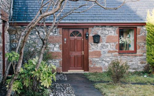 East Lewiston Apartment | Kerrowdown Cottage-Self Catering for 4 in the Highlands