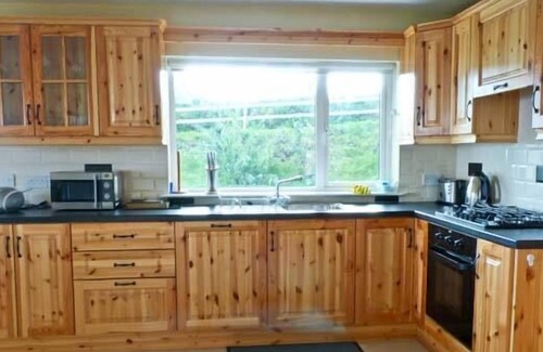 Caherdaniel Cottage | KERRY WAY COTTAGE, family friendly in Castlecove, County Kerry