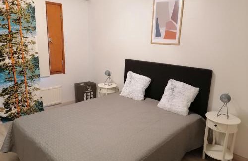 Savonlinna Apartment | Keskustan kaksio parvekkeella, ilmastoitu.