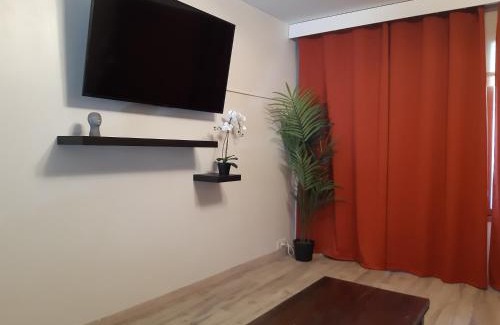 Savonlinna Apartment | Keskustan kaksio parvekkeella, ilmastoitu.