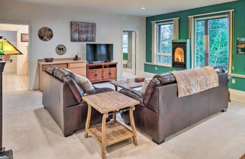 Ketchikan House | Ketchikan Home Bay Views, half Mi to Hiking Trails