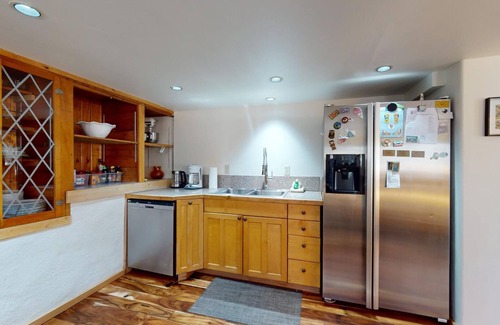 Ketchum House | Ketchum Cottage- Pet Friendly, Private Hot Tub, Walk to Downtown