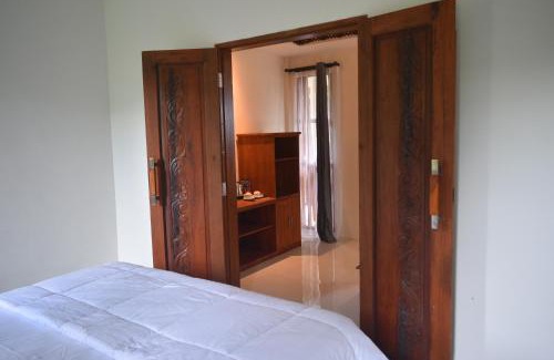 Taman Griya House | KETUT JOGLO GUEST HOUSE
