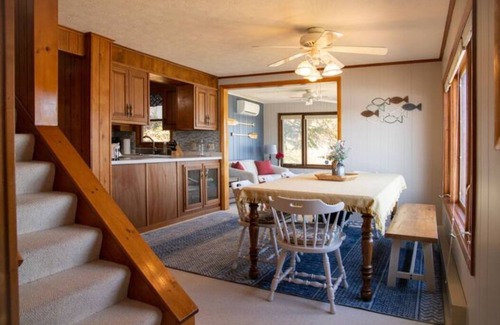 Town of Jerusalem Cottage | Keukation - A Beautiful Lakefront Home.