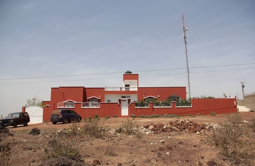 Toubab Dialao House | Keur Baba - Grand Comfort - sea view - 20 Minutes from the Airport -
