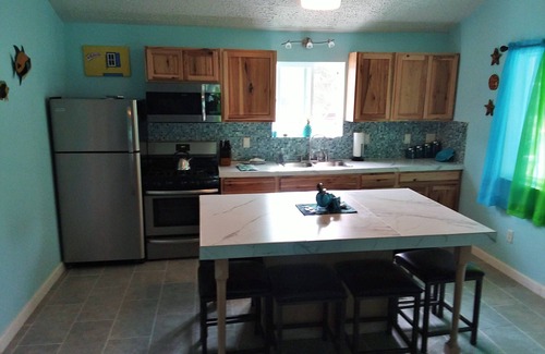 Governor's Harbour House | Kewl Breez, Gorgeous Villa, 2 bed, 2 bath, James Cistern, water front