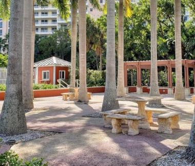 Key Biscayne Apartment | Key Biscayne Beach Vacation