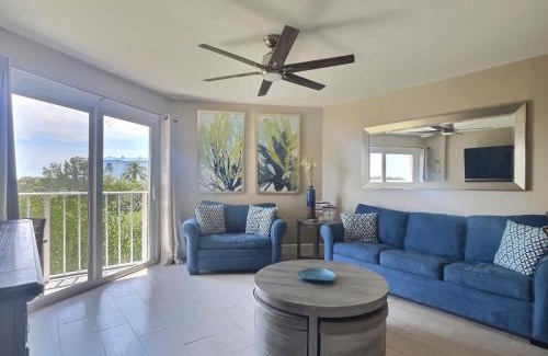 Tavernier House | Key Largo Sunrise Resort Style Ocean Pointe 5315
