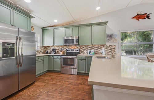 Holmes Beach House | Key Lime Cottage West