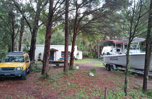Crystal River Cabin | KEY LOCATION TO ENJOY FAMOUS SCALLOP SEASON
