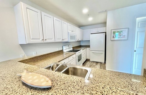 Innerarity Townhomes House | Key to Paradise: Waterfront Home & 2 Kayaks!