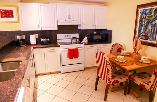 Key West Condo | Key West Beachfront Luxury 2/2 Condo A212