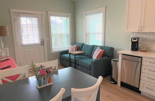 Chincoteague Cottage | Key West Cottages