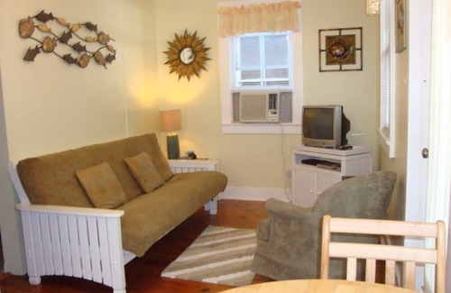 Old Town House | Key West Hideaway, ½ Mile to Beach,Walkable, Peaceful, Well-Equipped!