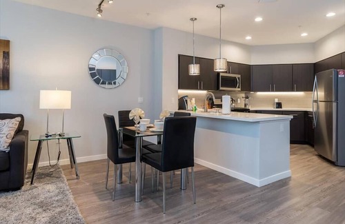 Menlo Park Apartment | Keyless Entry & Free Parking | Menlo Park | nr Transits