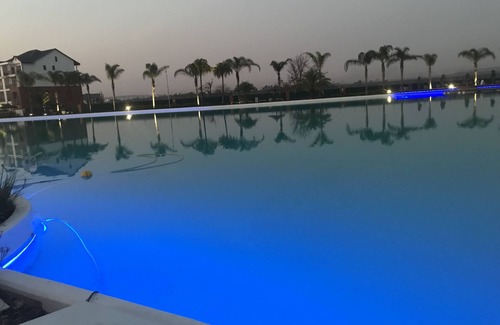 Tshwane Apartment | Keyless entry-The Blyde (Crystal clear lagoon and pool). Pretoria