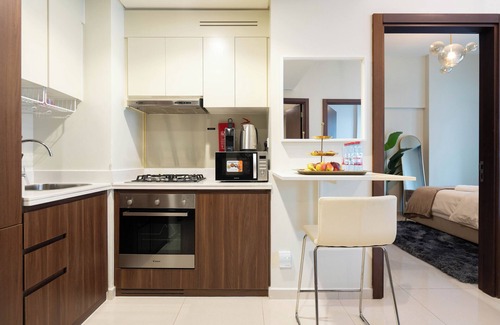 Downtown Dubai Apartment | KeyRock - Chic 2BR Escape with Pool