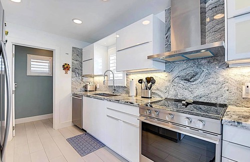 Marathon House | Keys to Ohana. On Ocean Inlet. Private Pool, Hot Tub, Ample Dock space.