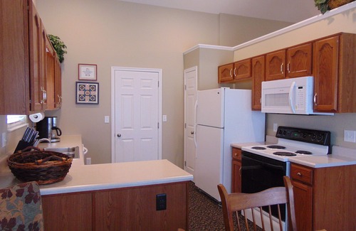 Oakbrook House | Keystone Land between Creation and Ark HOUSE