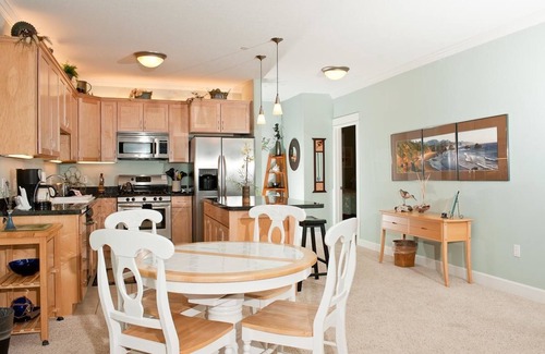 Lincoln City Condo | Keystone Vacation Rentals - Seascape Condo