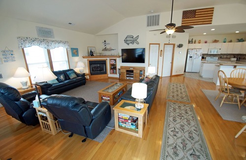 Kitty Hawk Cottage | KH4004- Oceanside-5 BRs, Elevator, Pool Table, Private Pool and Hot Tub!