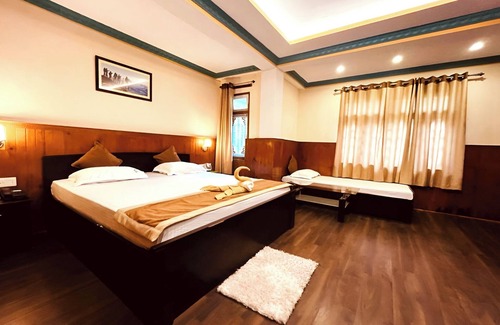 Namchi Hotel | Khachoe Residency, Ravangla