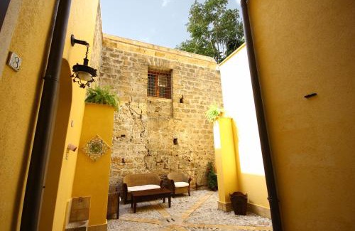Kalsa Bed & Breakfast | Khalisah
