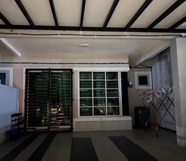 Kluang House | Khalish homestay