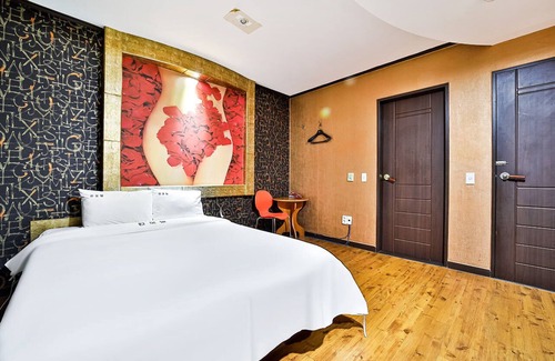Chorye Hotel | Khan Motel