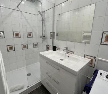 Quartier du chateau Apartment | Khan YourHostHelper