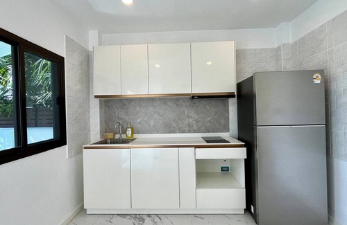 Khuekkhak Apartment | Khaolak Home - Large 16 Meters Lap Swimming Pool With 500mbps Private Wifi