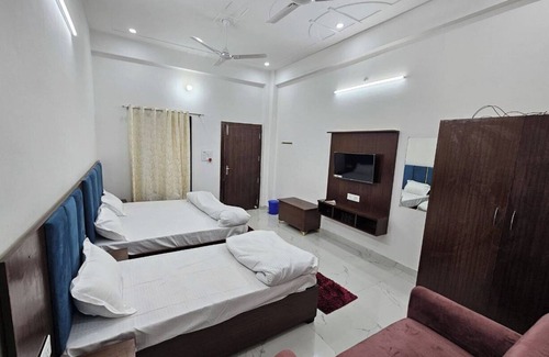 Faizabad House | Kharari Guesthouse