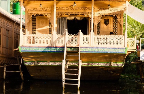Srinagar House | Kharpalace group of houseboats