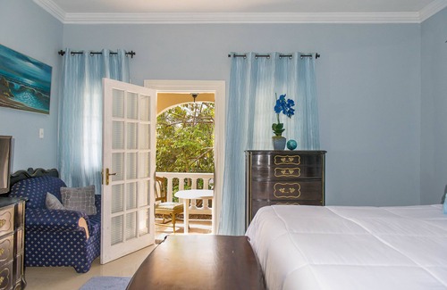IronShore Estates Bed & Breakfast | Khastle Khodero