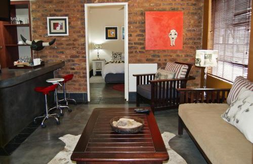 Schoemansville House | Khayamanzi Guesthouse