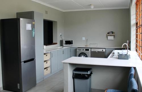 Paternoster Apartment | Khayanoster