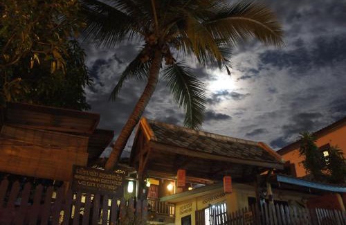 Luang Prabang House | Khonesavane Hostel