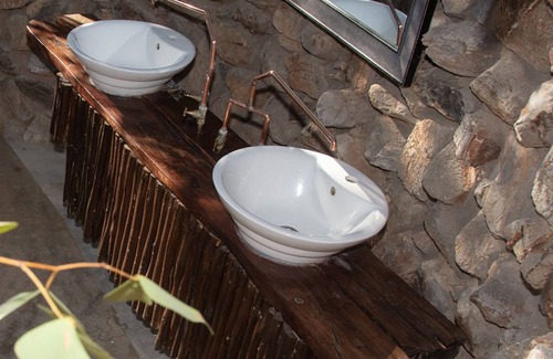 Khowarib Cabin | Khowarib Lodge